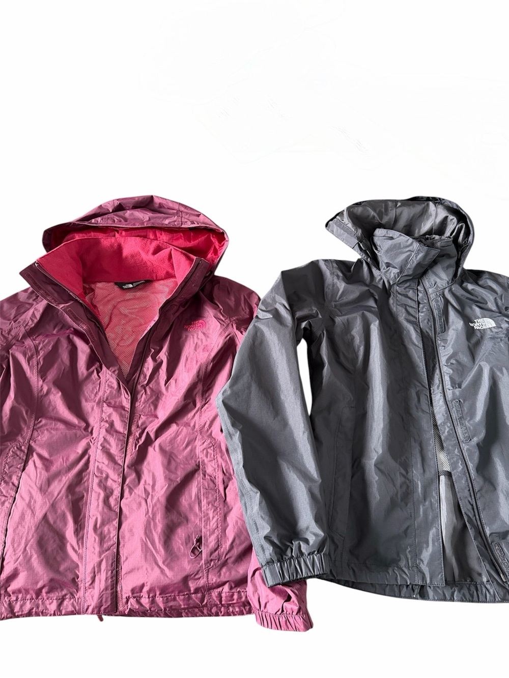 2 The North Face women’s Hooded Rain Jacket 
Dry Vent 
Black XS
Burgundy Small